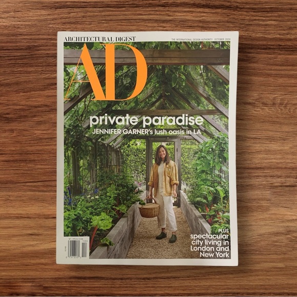 Architectural Digest Magazine October 2024 Jennifer Garner In LA London New York - Picture 2 of 5